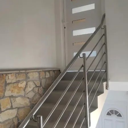 Apartman Toni Holiday home *