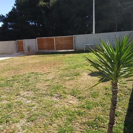 Apartman Toni Holiday home *