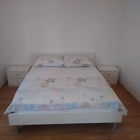 Holiday home Apartman Toni *